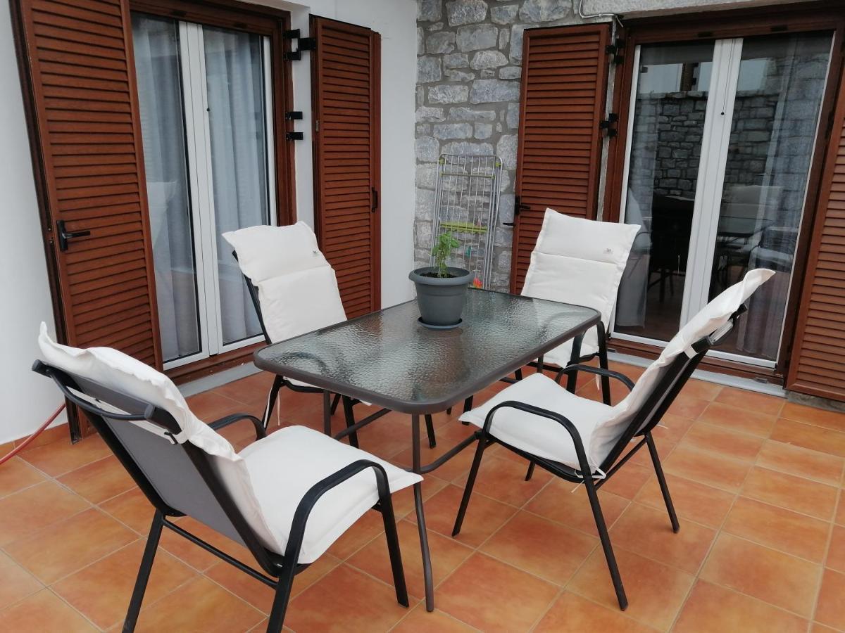 Malvazios #8 Apartment