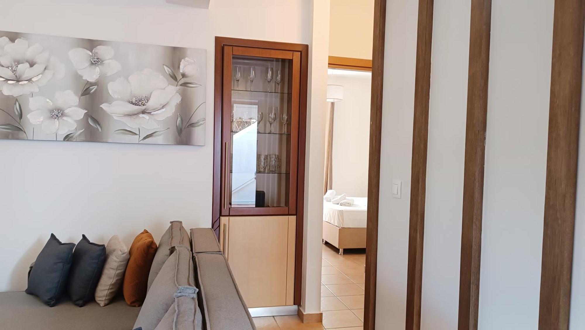 Apartment Malvazios #8 *