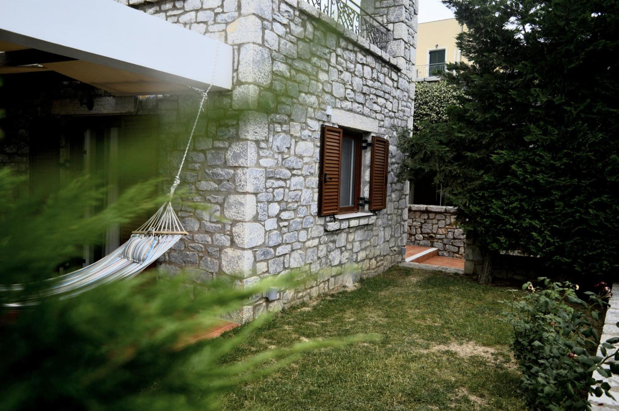 Malvazios #8 Apartment